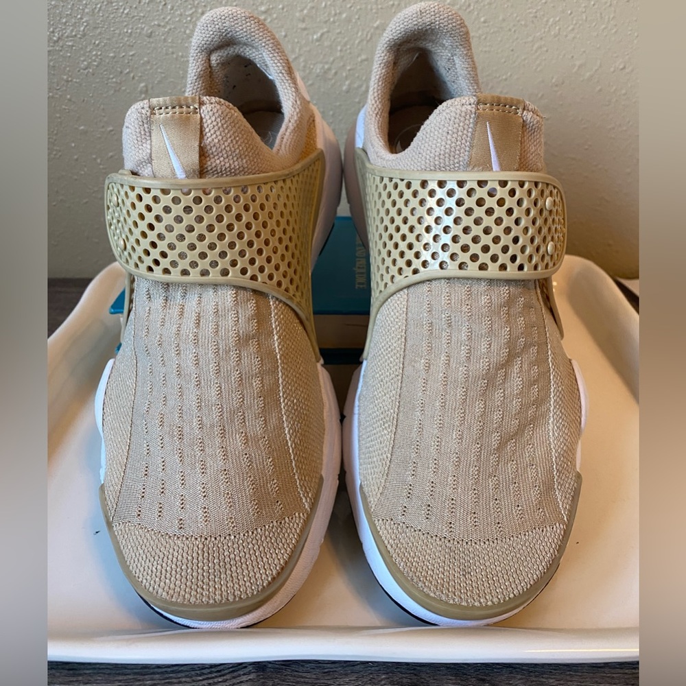 •Nike Sock Dart Shoes Linen/White Women Size 7   848475-200 Sneakers